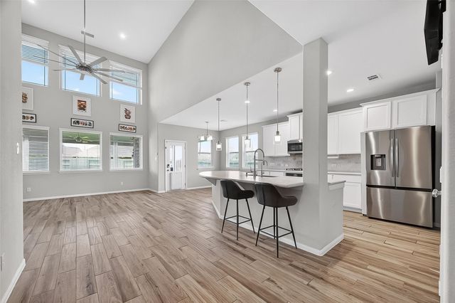 9607 Mystic Way, Mont Belvieu, TX 77523