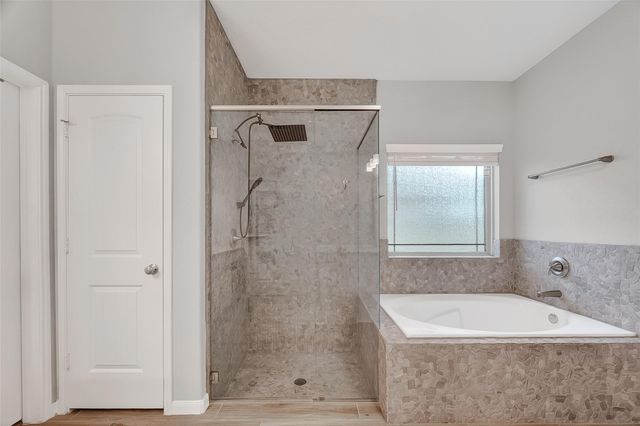 9607 Mystic Way, Mont Belvieu, TX 77523