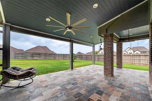 9607 Mystic Way, Mont Belvieu, TX 77523