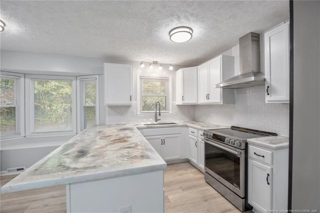 2909 Wessex Court, Fayetteville, NC 28306