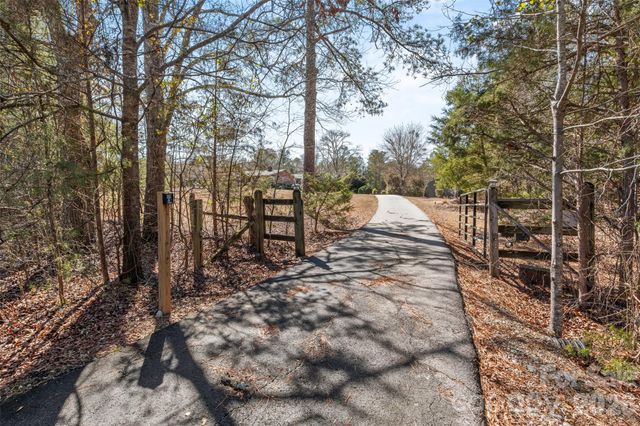 6330 Richburg Road, Great Falls, SC 29055