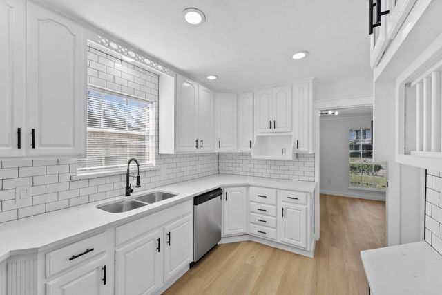 1407 Hamlin Valley Drive, Houston, TX 77090