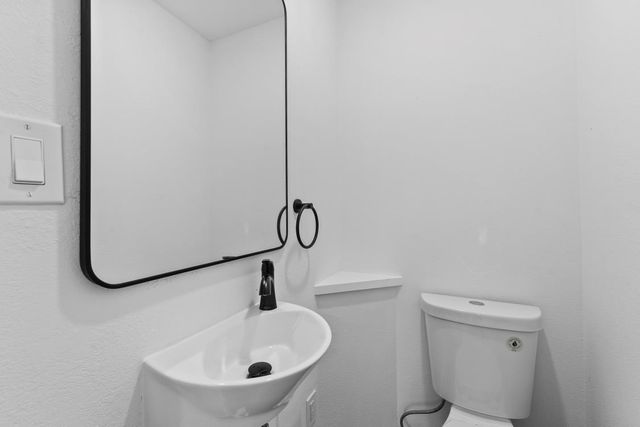 1407 Hamlin Valley Drive, Houston, TX 77090