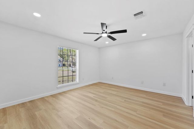 1407 Hamlin Valley Drive, Houston, TX 77090