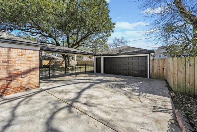 1407 Hamlin Valley Drive, Houston, TX 77090