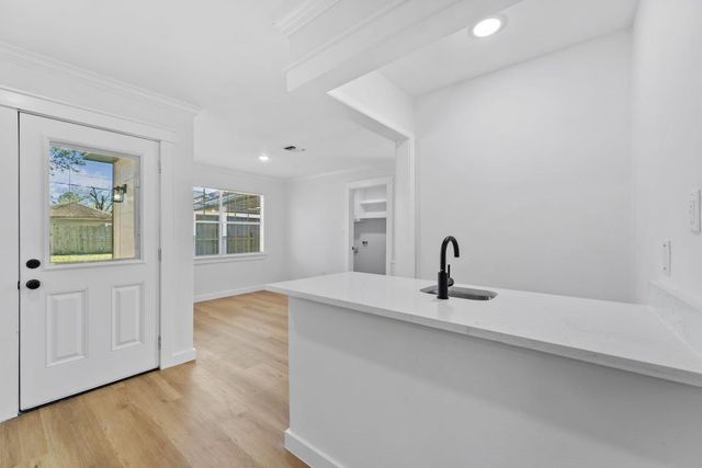 1407 Hamlin Valley Drive, Houston, TX 77090