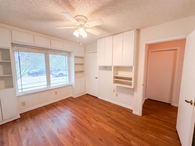 301 Hillside Court, Garland, TX 75043