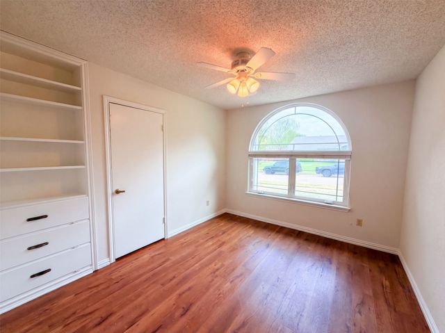 301 Hillside Court, Garland, TX 75043