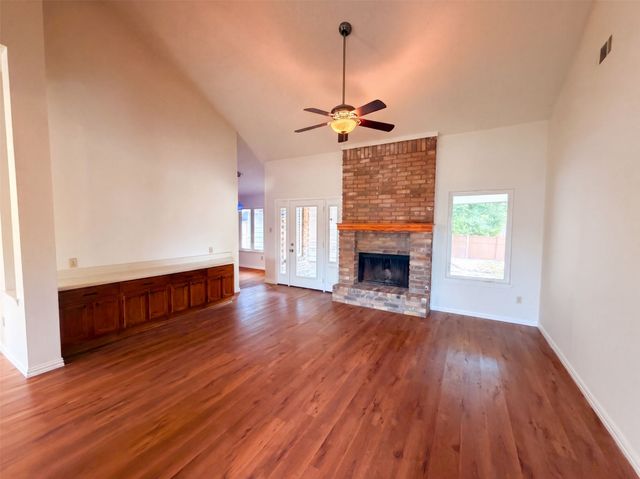 301 Hillside Court, Garland, TX 75043