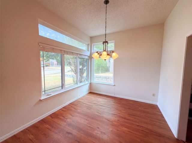 301 Hillside Court, Garland, TX 75043