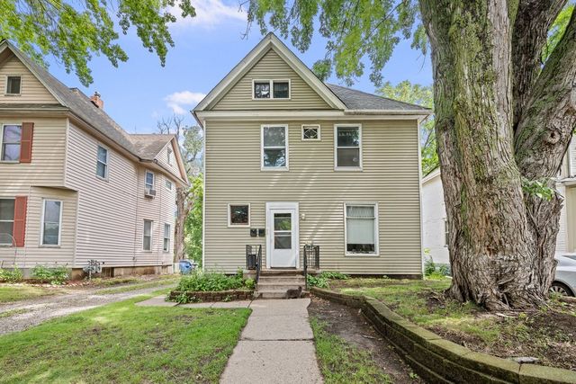 1120 Kirkwood Boulevard, Davenport, IA 52803