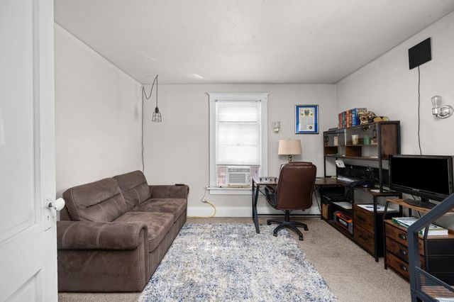 1120 Kirkwood Boulevard, Davenport, IA 52803