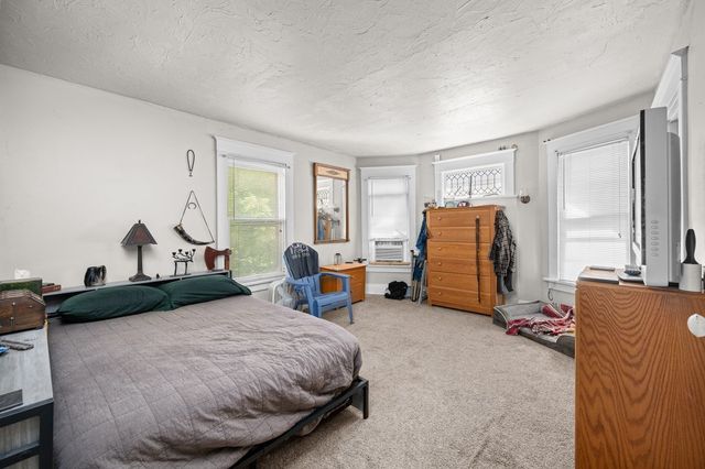 1120 Kirkwood Boulevard, Davenport, IA 52803