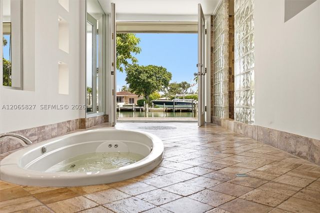 1525 Calais Dr, Miami Beach, FL 33141