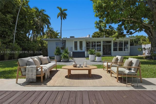 1525 Calais Dr, Miami Beach, FL 33141