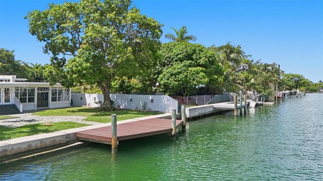 1525 Calais Dr, Miami Beach, FL 33141