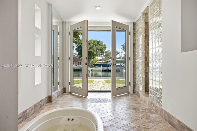 1525 Calais Dr, Miami Beach, FL 33141