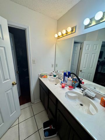 5550 S ANGELACE DR, Memphis, TN 38135