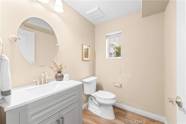 30 Larkfield, Irvine, CA 92620