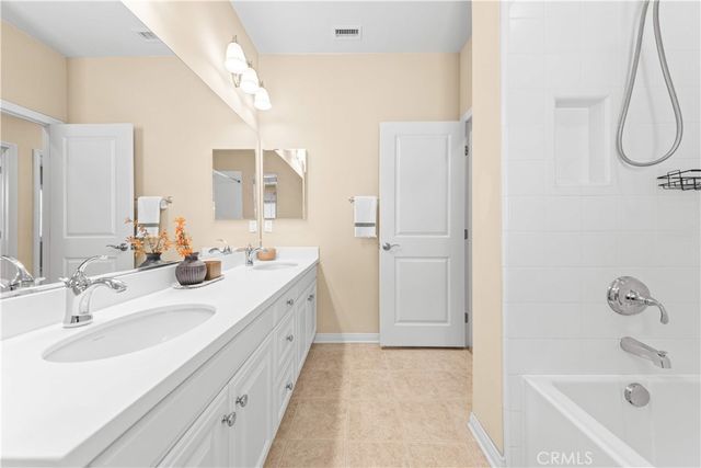 30 Larkfield, Irvine, CA 92620