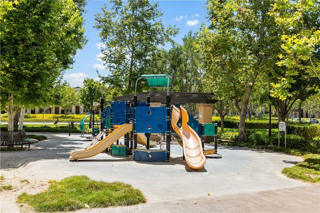 30 Larkfield, Irvine, CA 92620