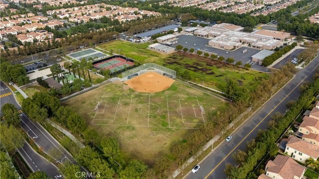 30 Larkfield, Irvine, CA 92620