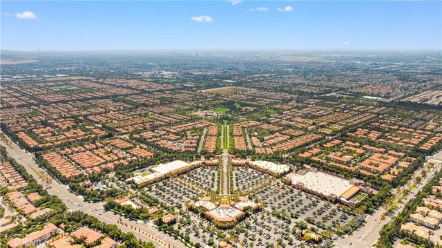 30 Larkfield, Irvine, CA 92620