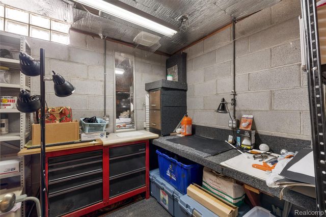 46405 Oaklawn Street, Macomb Township, MI 48042