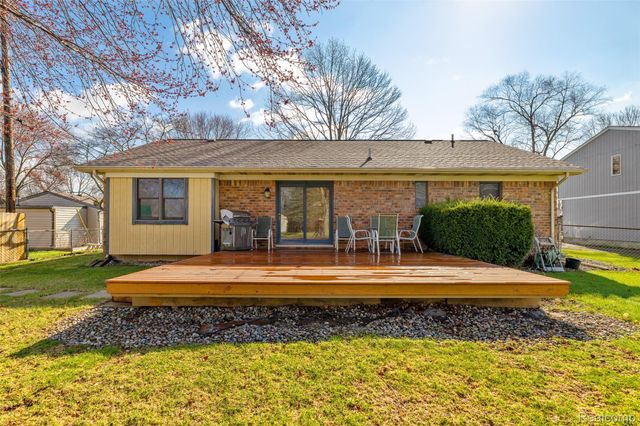 46405 Oaklawn Street, Macomb Township, MI 48042