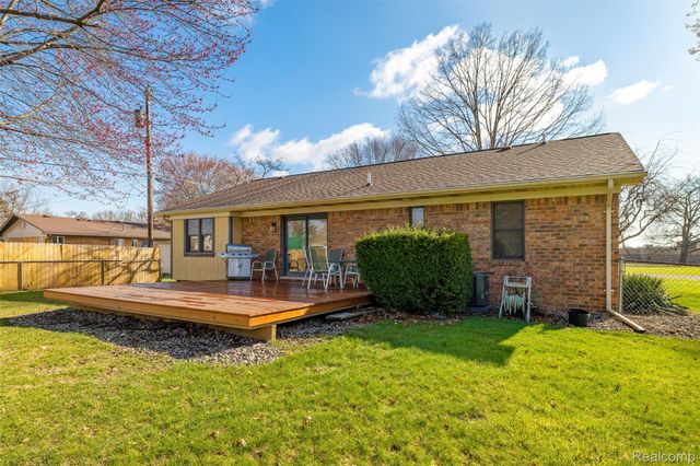 46405 Oaklawn Street, Macomb Township, MI 48042