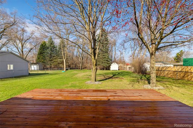 46405 Oaklawn Street, Macomb Township, MI 48042