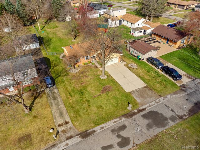 46405 Oaklawn Street, Macomb Township, MI 48042