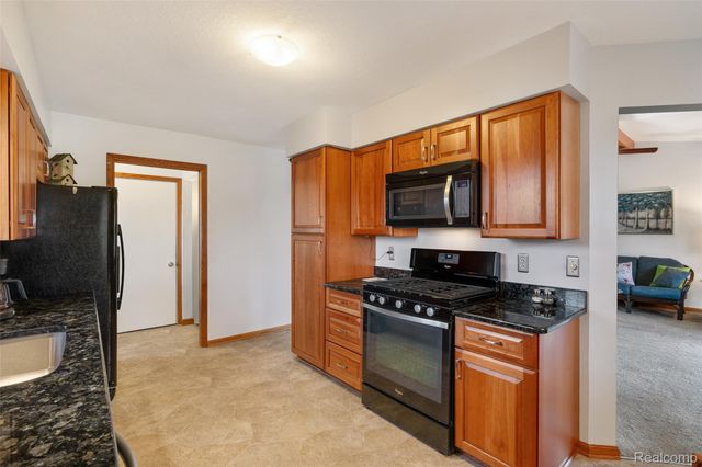 46405 Oaklawn Street, Macomb Township, MI 48042