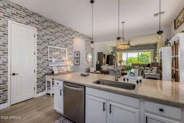 20615 W NELSON Place, Buckeye, AZ 85396