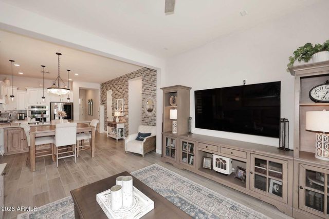 20615 W NELSON Place, Buckeye, AZ 85396