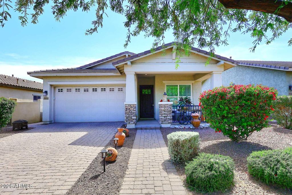 20615 W NELSON Place, Buckeye, AZ 85396