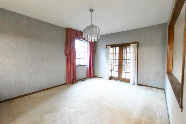 11512 Robinwood Lane, Oklahoma City, OK 73131