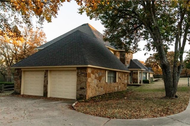 11512 Robinwood Lane, Oklahoma City, OK 73131