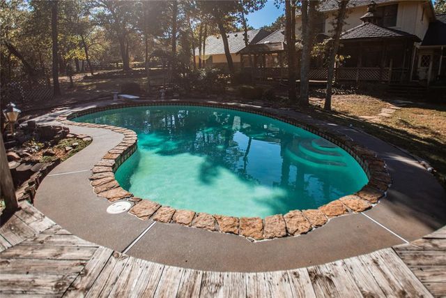 11512 Robinwood Lane, Oklahoma City, OK 73131