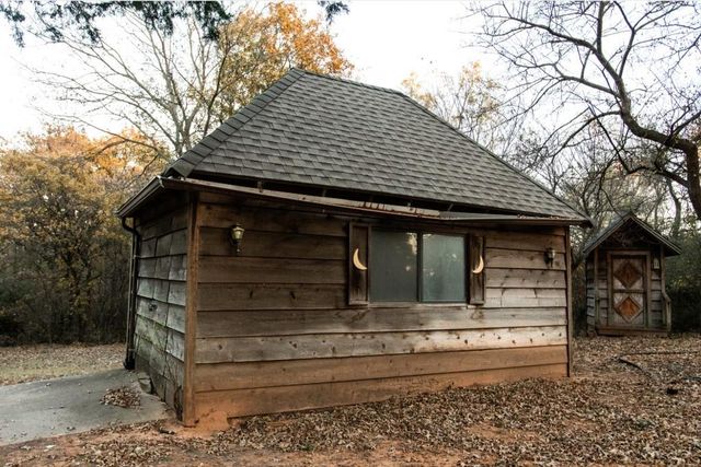 11512 Robinwood Lane, Oklahoma City, OK 73131