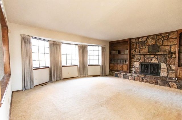 11512 Robinwood Lane, Oklahoma City, OK 73131