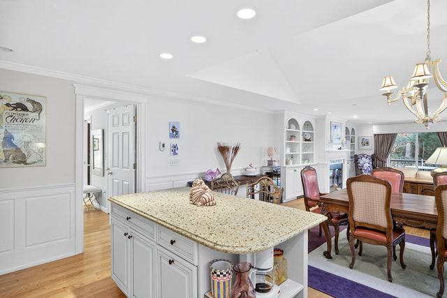 1 Par 3 Court UNIT 1, Mashpee, MA 02649