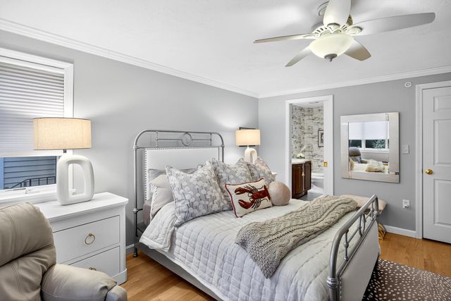 1 Par 3 Court UNIT 1, Mashpee, MA 02649