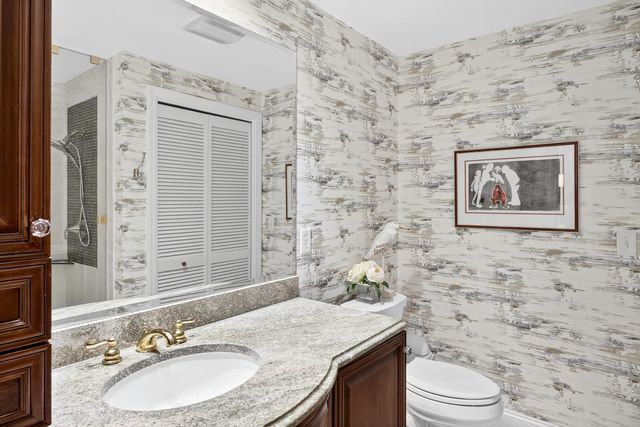 1 Par 3 Court UNIT 1, Mashpee, MA 02649