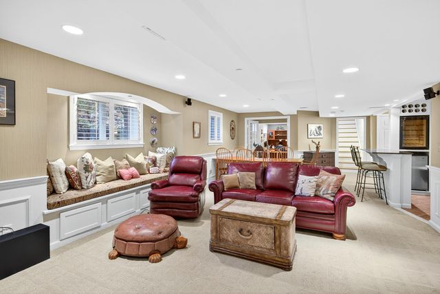 1 Par 3 Court UNIT 1, Mashpee, MA 02649