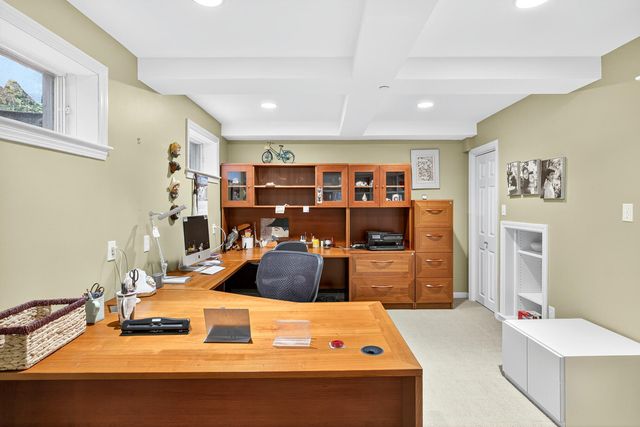 1 Par 3 Court UNIT 1, Mashpee, MA 02649