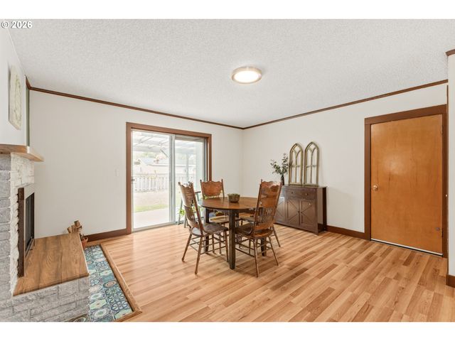 2235 Ne 122ND Ave, Portland, OR 97230