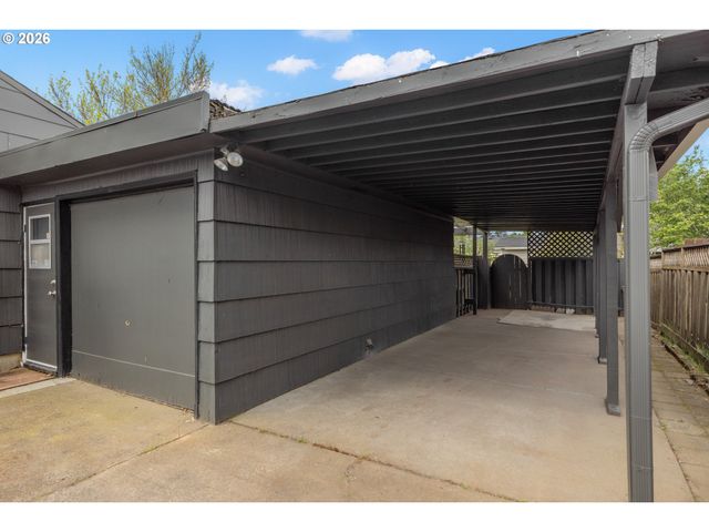 2235 Ne 122ND Ave, Portland, OR 97230