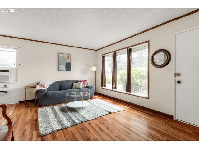 2235 Ne 122ND Ave, Portland, OR 97230