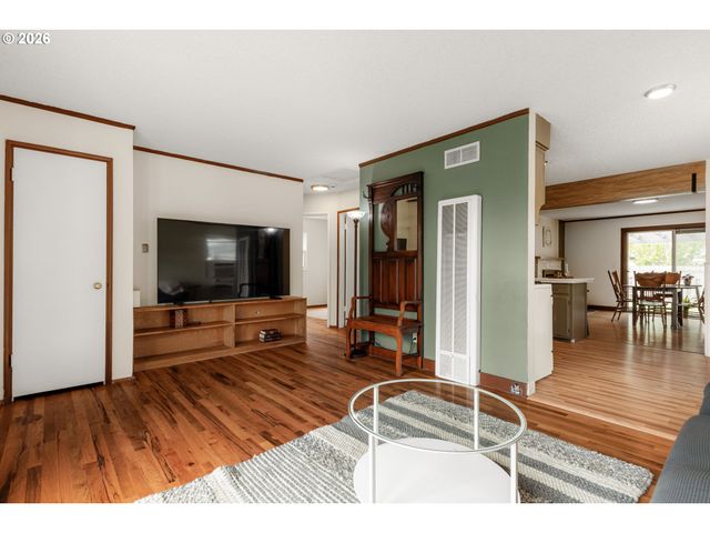 2235 Ne 122ND Ave, Portland, OR 97230